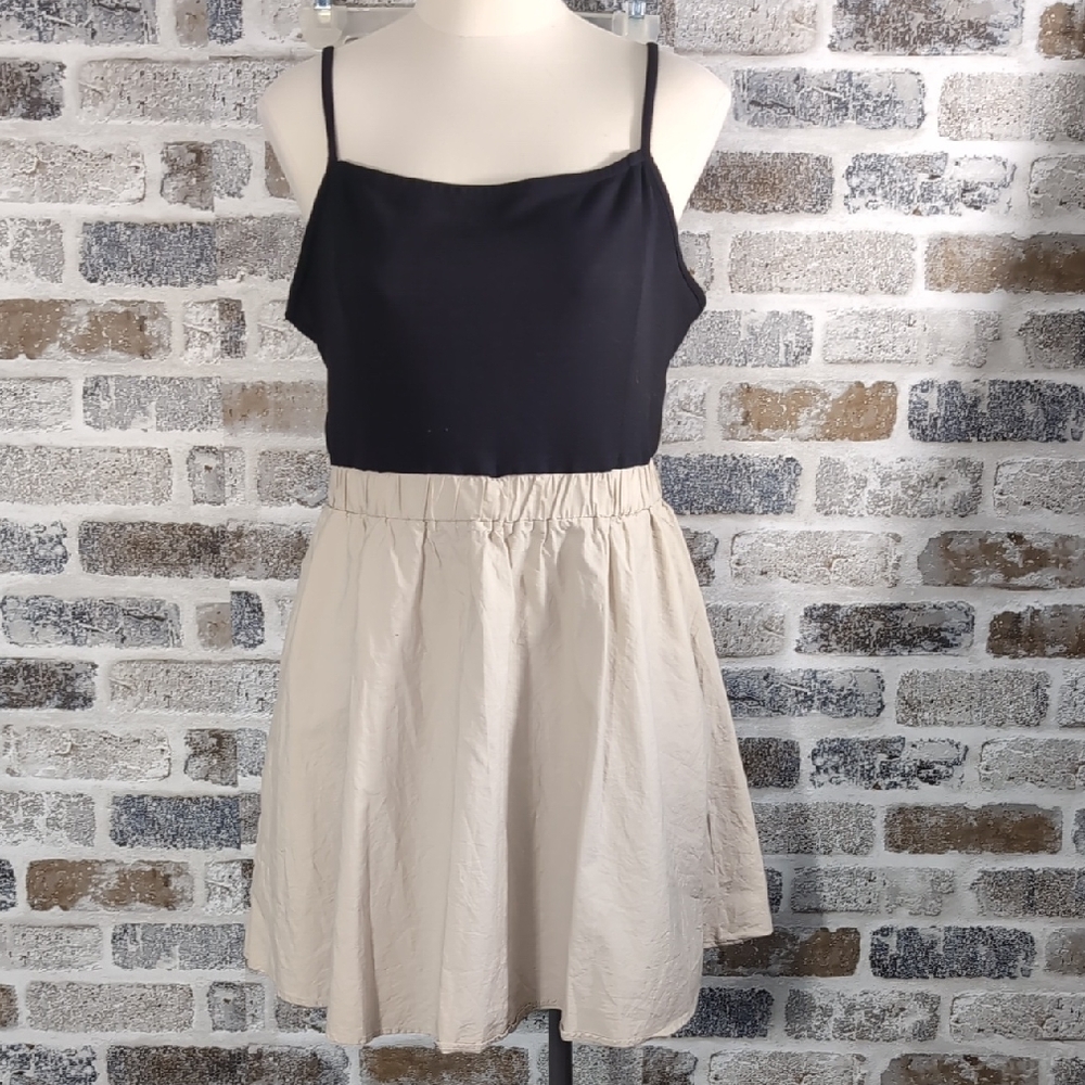 Anthropologie Maeve Sleeveless Twofer A-Line Mini Dress in black and stone-cream - Picture 2 of 7